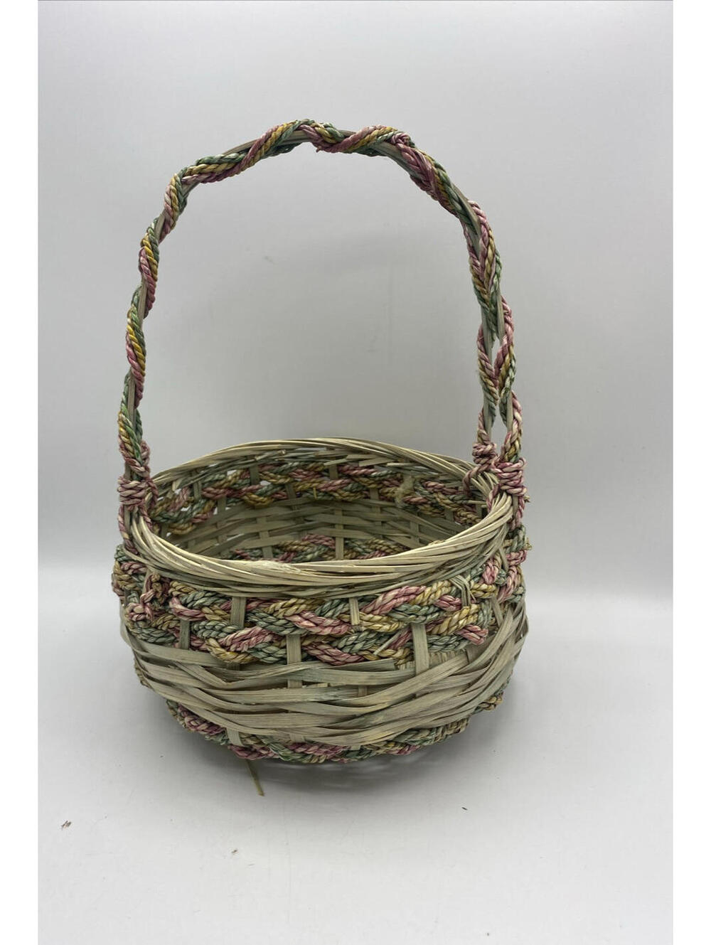 Vintage Easter Basket Woven Twisted Rope Wicker Round Pink Blue